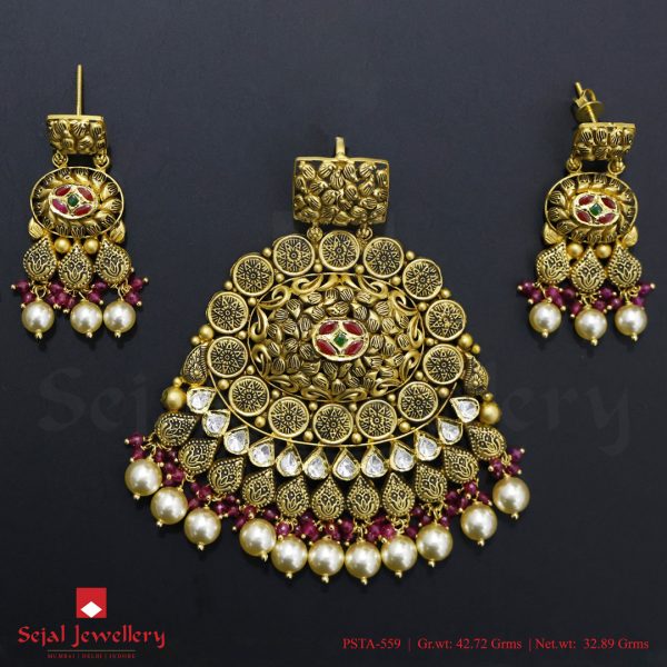 Antique Jewellery Pendant Sets